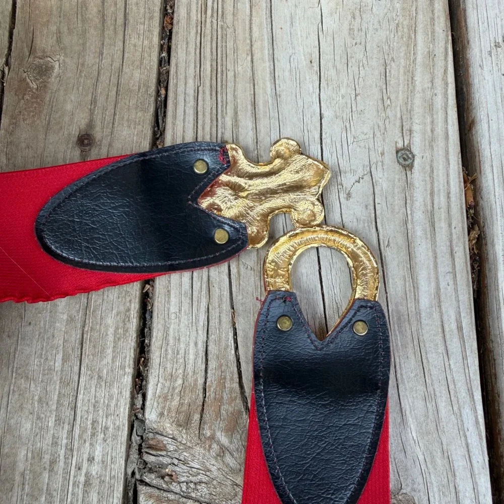 Vintage 80s Red Elastic Cinch Belt Gold Baroque Filigree Buckle Statement